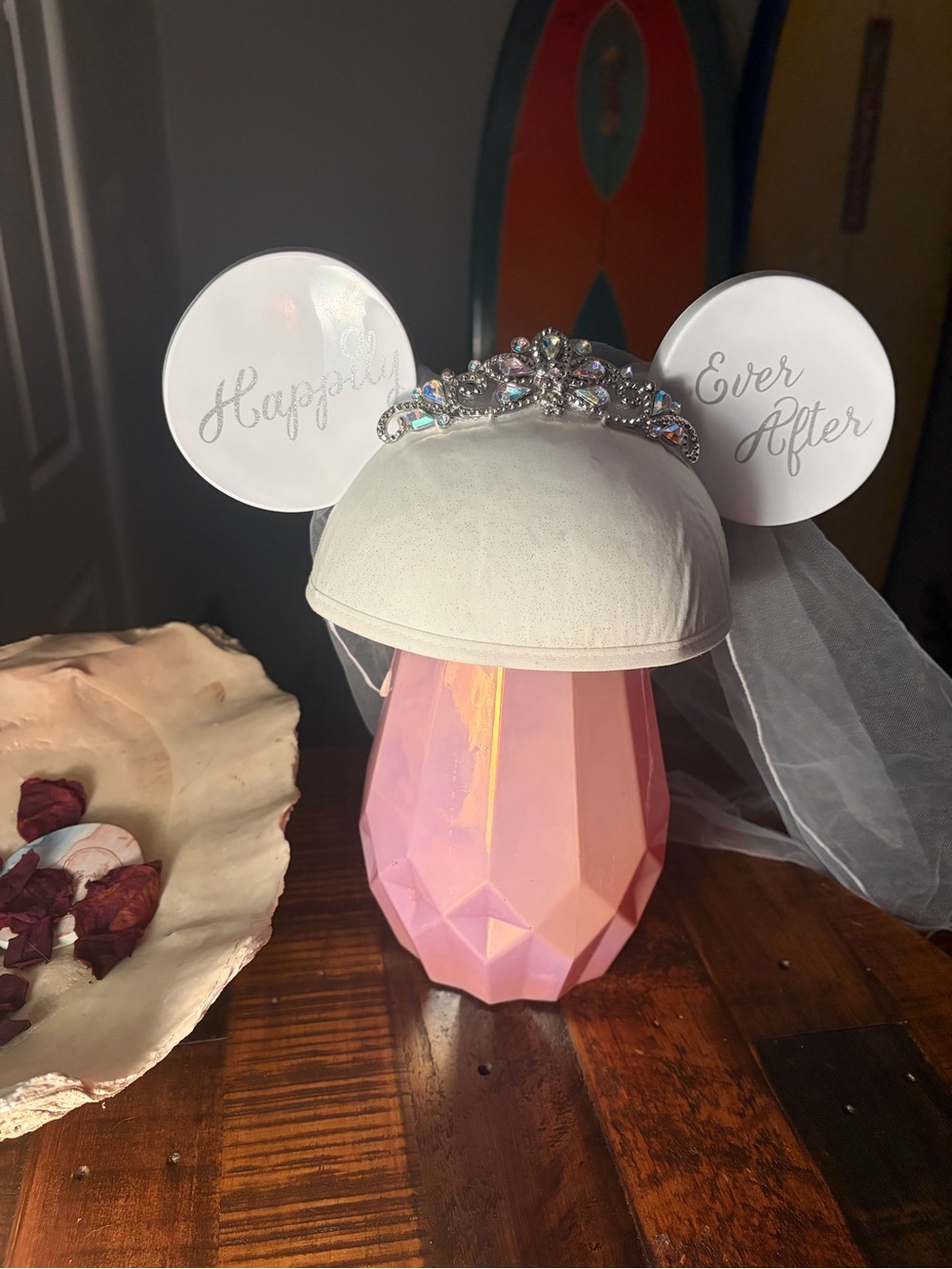 EUC Disney Fairytale Wedding “Happily Ever After” Minnie Ears Hat with Veil